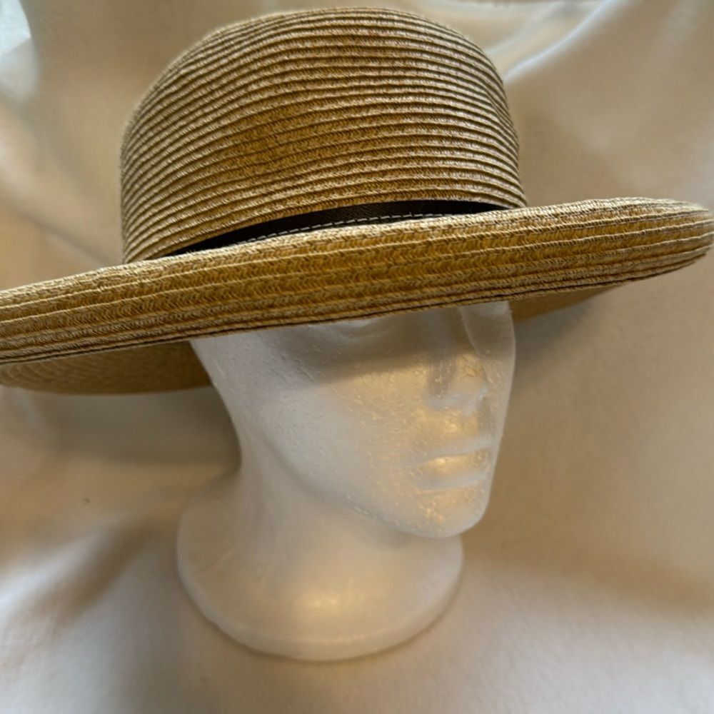 Target Paper Yarn Sun Hat